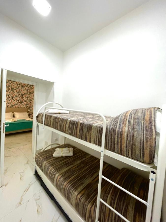 Bed and Breakfast Virgy House Neapol Zewnętrze zdjęcie