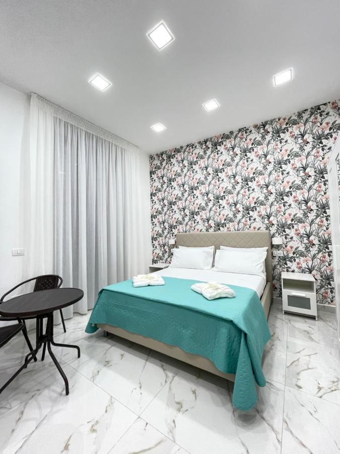Bed and Breakfast Virgy House Neapol Zewnętrze zdjęcie