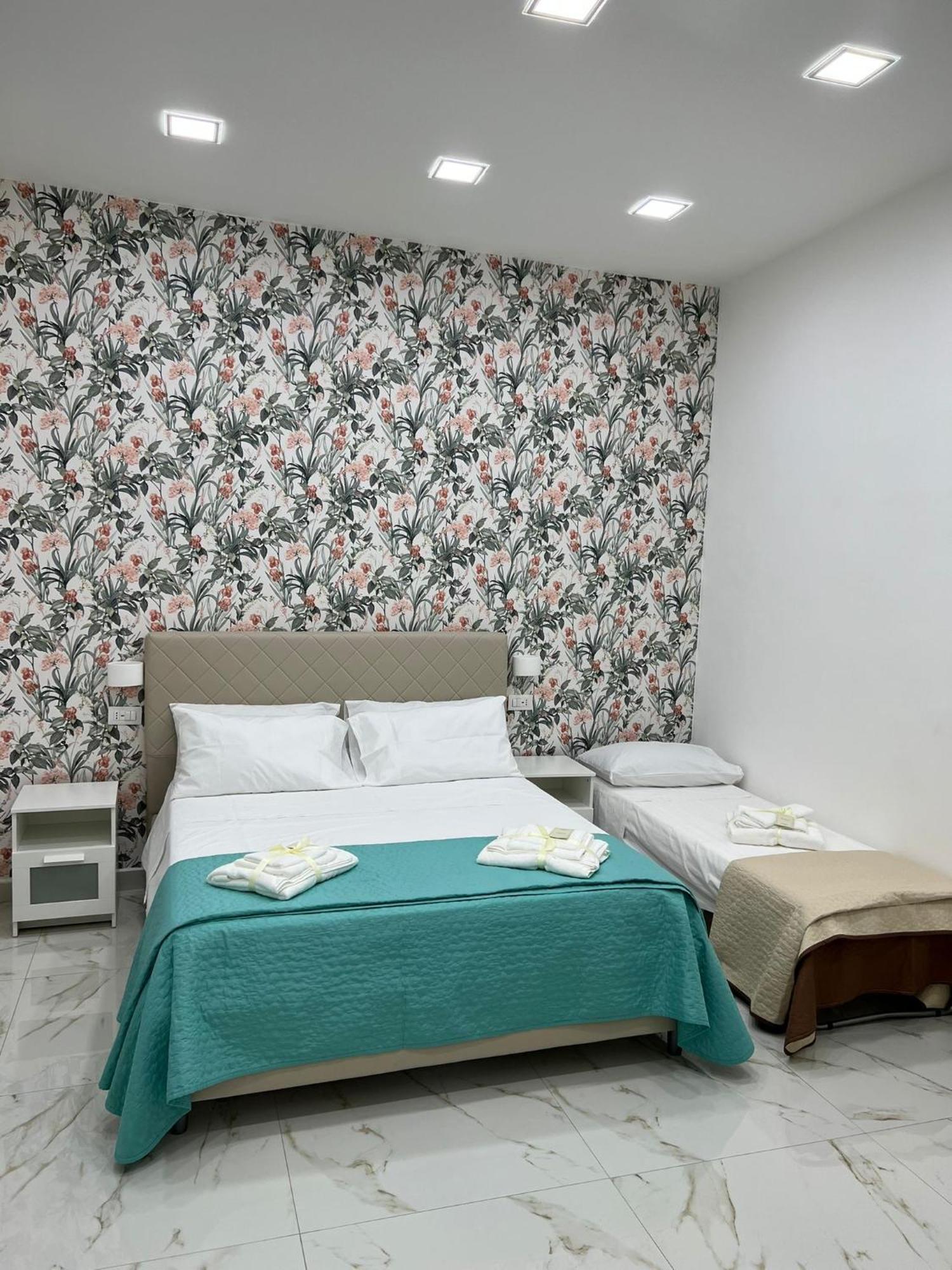 Bed and Breakfast Virgy House Neapol Zewnętrze zdjęcie