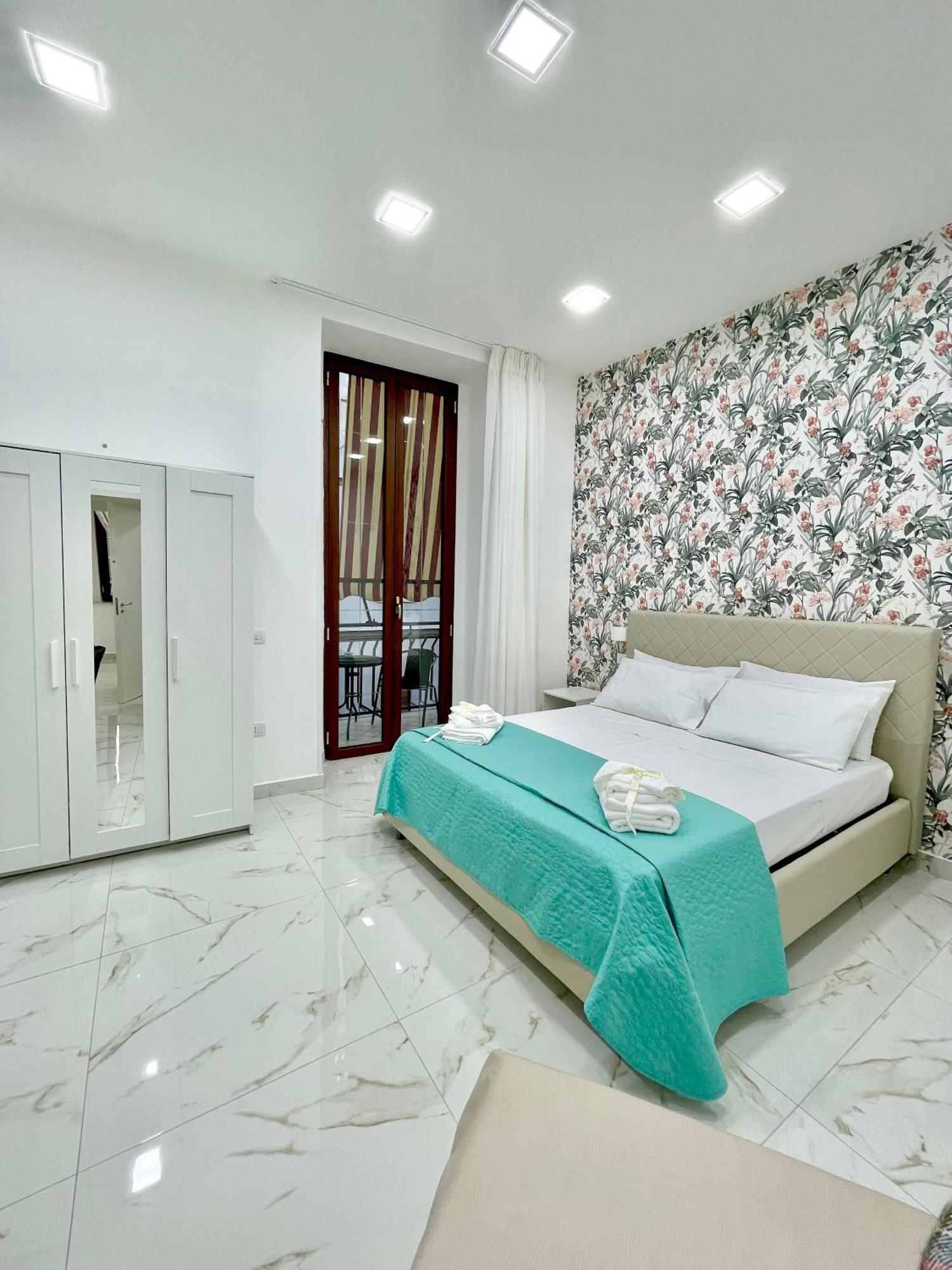 Bed and Breakfast Virgy House Neapol Zewnętrze zdjęcie